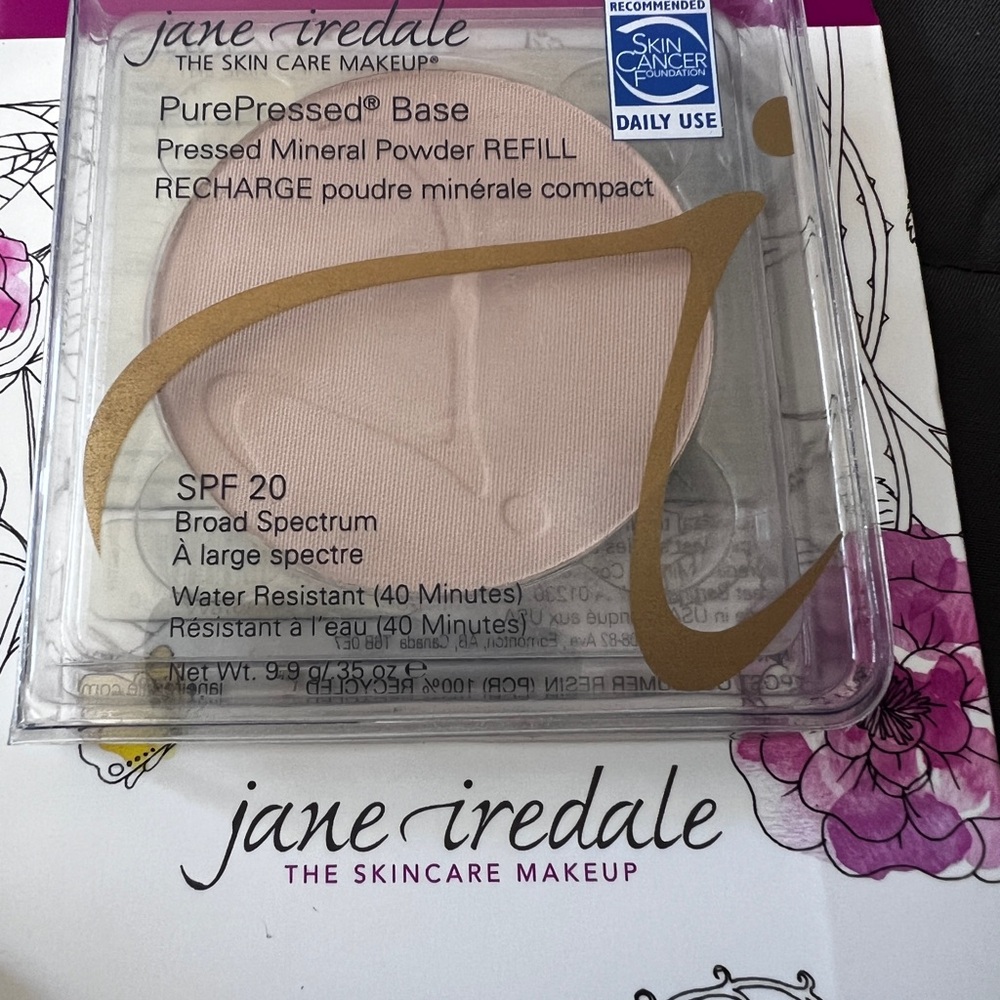 Satin - Jane Iredale Skincare Makeup Compact